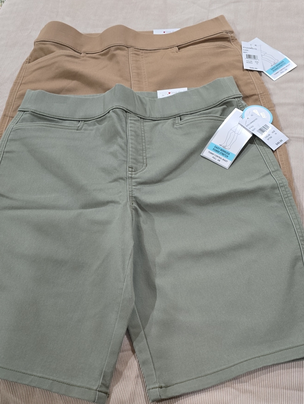 NWT- Intro Daisy Bermuda Pull-On Shorts Bundle
